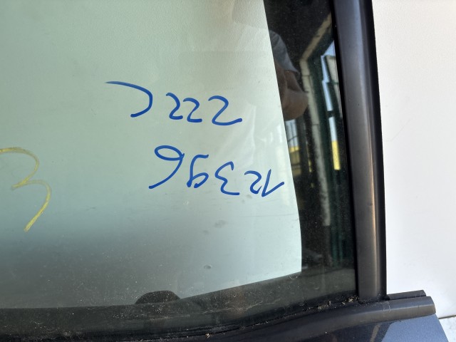 12396 Opel Meriva B 2010-2017 Jobb hátsó Ajtó Használt Fekete Z22c