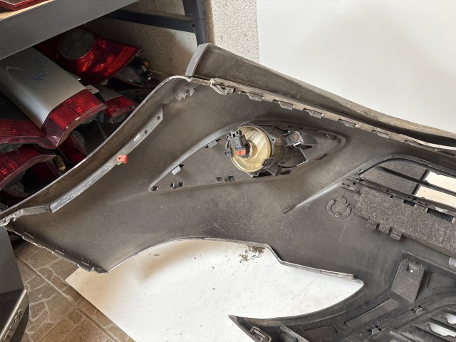 12409 Opel Meriva B 2010-2017 első Lökhárító Fekete Z20R