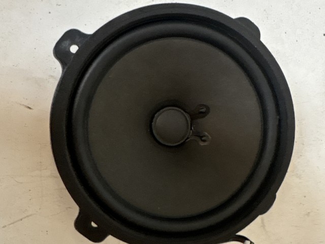 Opel Antara 2006-2015 Hangszóró Használt Hátsó