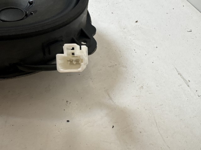 Opel Antara 2006-2015 Hangszóró Használt Hátsó