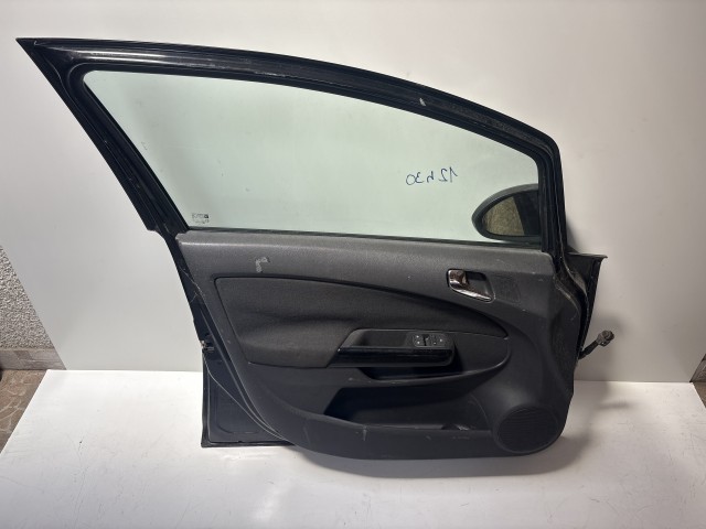 12430 Opel Corsa D 2006-2014 Bal első Ajtó HasználtFekete Z20R