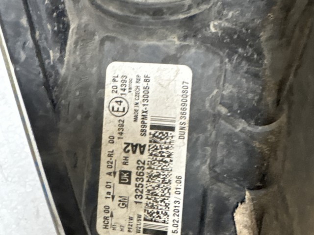 12480 Opel Meriva B Jobb első Lámpa Fényszóró Angol