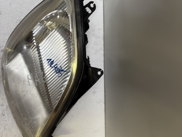 12485 Ford Fiesta v 2004-2008 Jobb első Lámpa Fényszóró