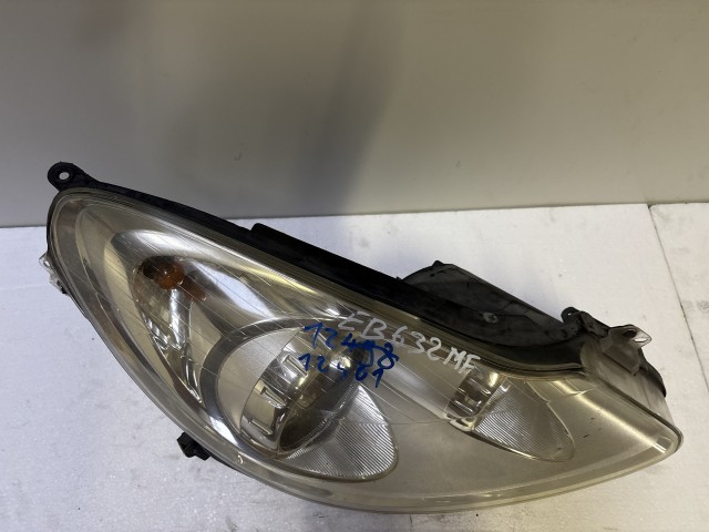 12501 Opel Corsa D 2006-2014 Jobb első Lámpa Fényszóró