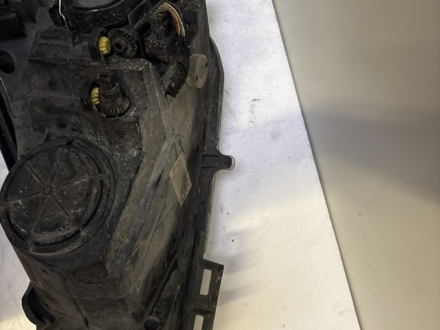12501 Opel Corsa D 2006-2014 Jobb első Lámpa Fényszóró