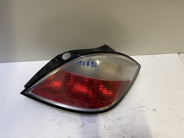 12490 Opel Astra H Jobb hátsó Lámpa 5 ajtós