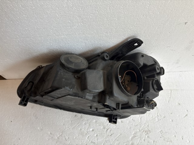 8298 Ford C-max II 2008-2011 Jobb első Lámpa Fényszóró