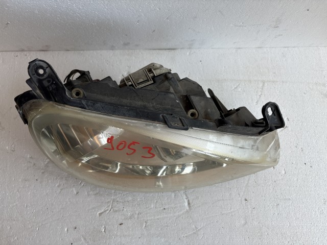 9053 Opel Corsa C 2000-2009 Jobb első Lámpa Fényszóró