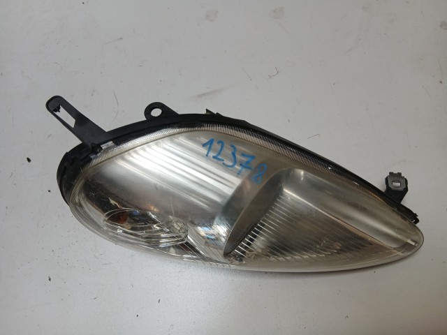 12520 Fiat Grande Punto  2005-2009 Jobb első Lámpa Fényszóró