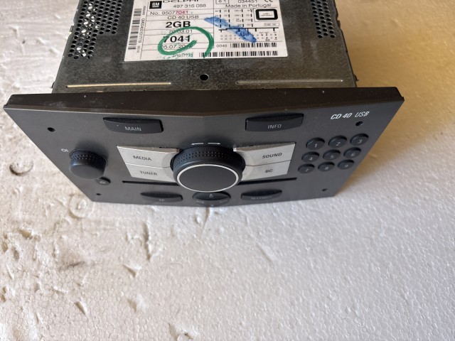 Opel Antara 2006-2015 Rádió Használt Cd 40 usb