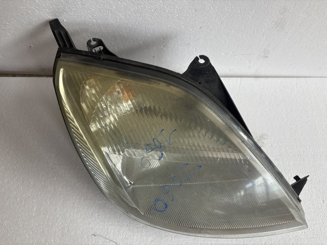 7060 Ford Fiesta 2002-2005 Jobb első Lámpa Fényszóró