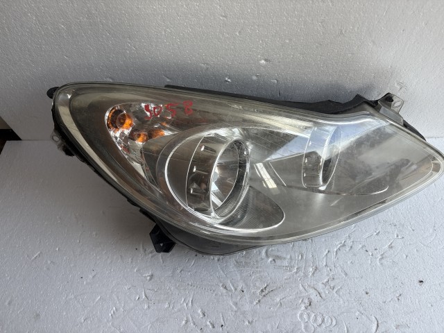 9058 Opel Corsa D 2006-2014 Jobb első Lámpa Fényszóró