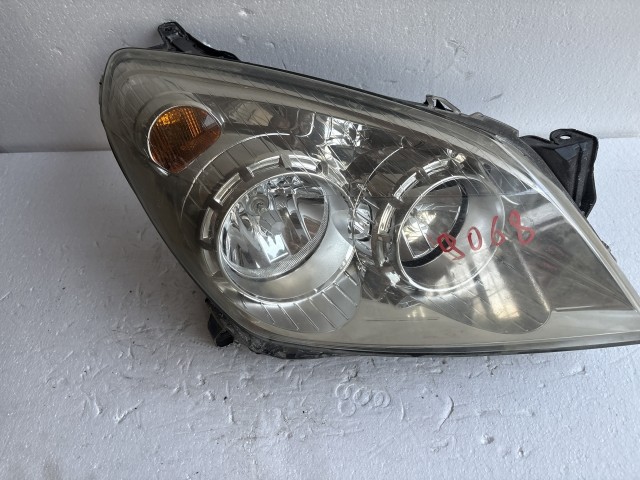 9068 Opel Astra H 2004-2010 Jobb első Lámpa Fényszóró