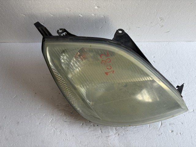 9082 Ford Fiesta 2002-2005  Jobb első Lámpa Fényszóró