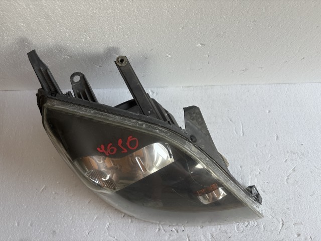 9090 Ford Fiesta v 2004-2008 Jobb első Lámpa Fényszóró