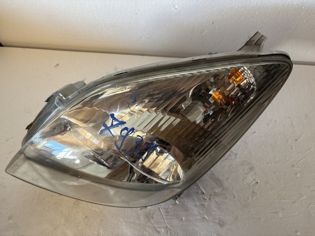 7939 Toyota Corolla Verso 2004-2009 Bal első  Lámpa Fényszóró