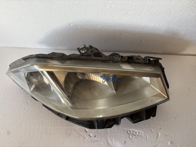 8032 Renault Megane II. 2002-2009 Jobb első Lámpa Fényszóró
