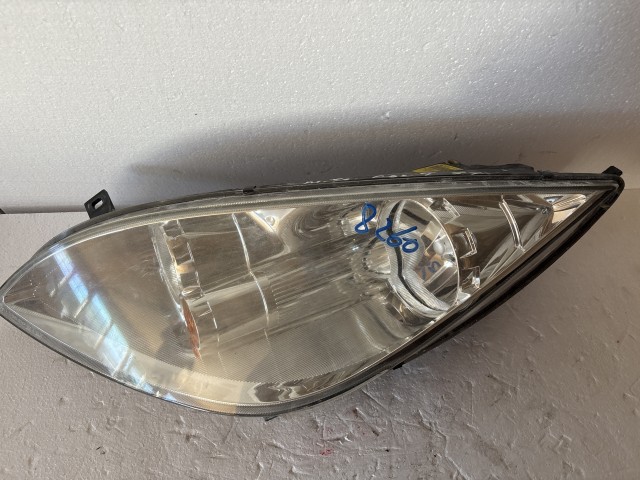 8260 Mitsubishi Colt VI. 2004-2012 Bal első  Lámpa Fényszóró