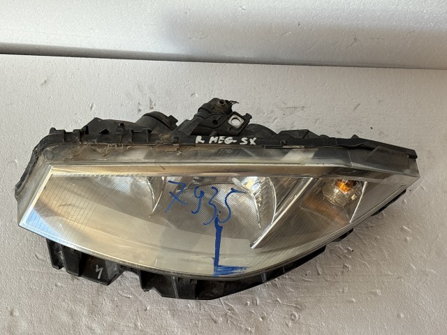 7935 Renault Megane II. 2002-2009 Bal első  Lámpa Fényszóró