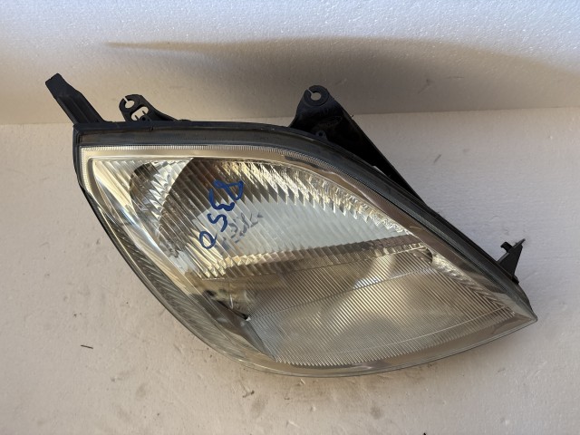 8350 Ford Fiesta v 2002-2004 Jobb első Lámpa Fényszóró