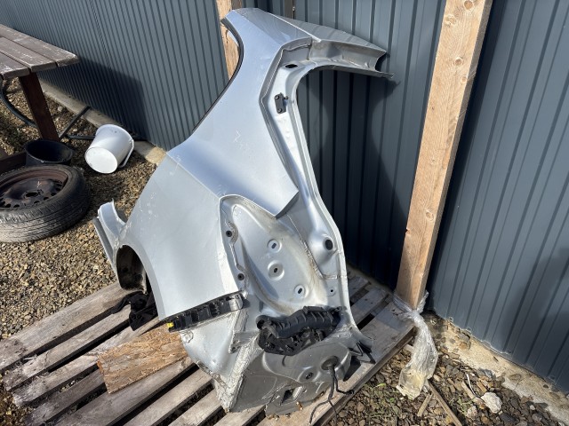 Opel Corsa E Bal hátsó negyed 5 ajtós