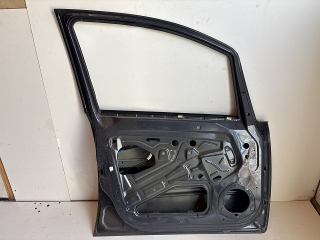 12695 Opel Zafira B Bal első Ajtó Z168