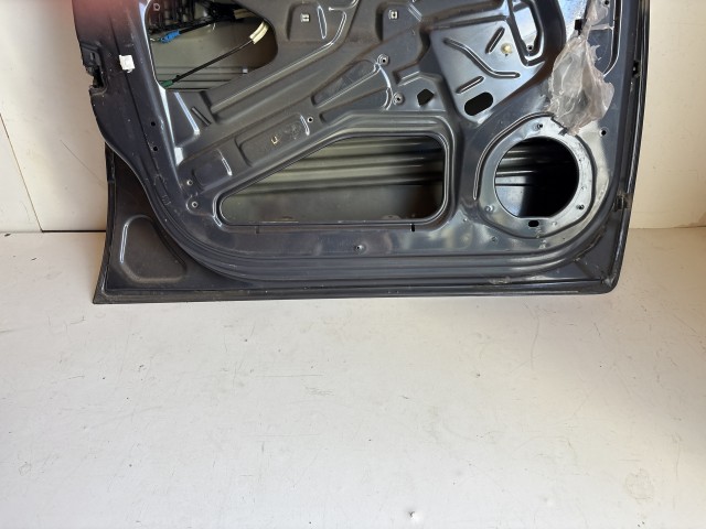 12695 Opel Zafira B Bal első Ajtó Z168