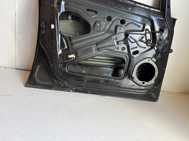 12692 Opel Zafira B Bal első Ajtó Fekete Z20r