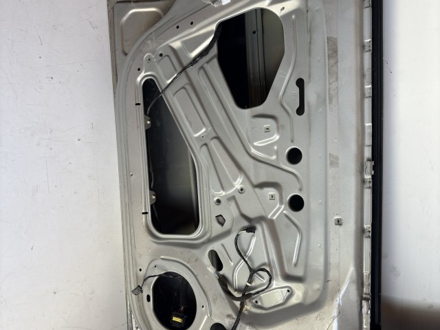 12690 Opel Zafira B Bal első Ajtó Panacotta Z167