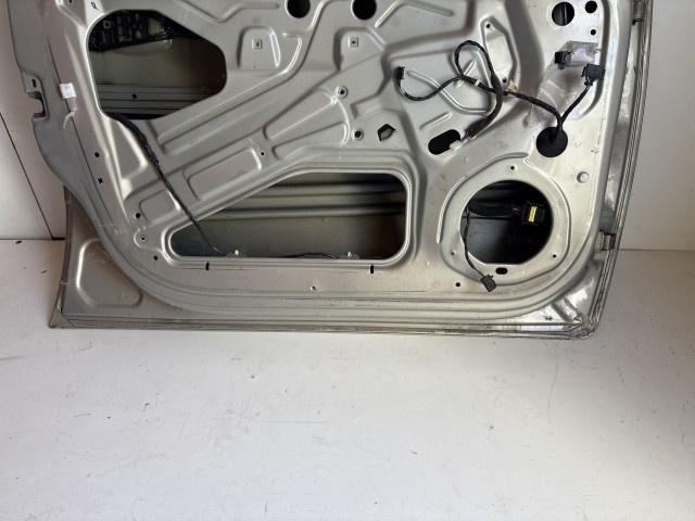 12690 Opel Zafira B Bal első Ajtó Panacotta Z167