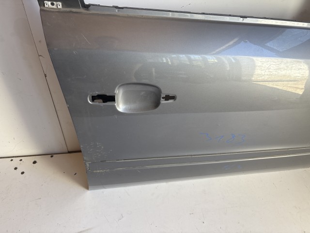 12697 Opel Zafira B Jobb első Ajtó Z163