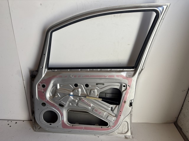 12708 Opel Zafira B Jobb első Ajtó Ezüst z157