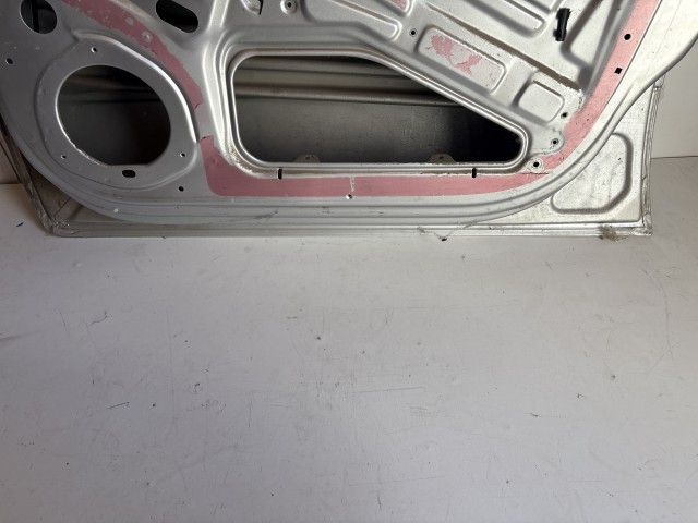 12708 Opel Zafira B Jobb első Ajtó Ezüst z157