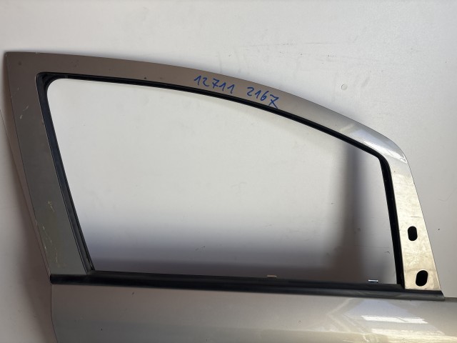 12711 Opel Zafira B Jobb első Ajtó Panacotta Z167