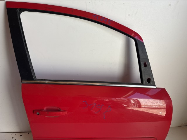 12715 Opel Zafira B Jobb első Ajtó Piros