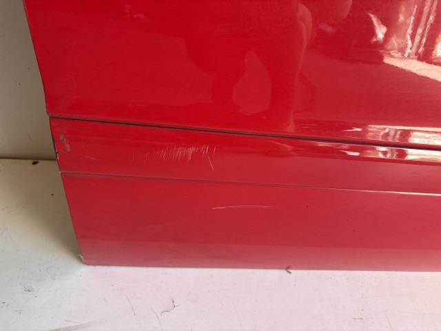 12715 Opel Zafira B Jobb első Ajtó Piros