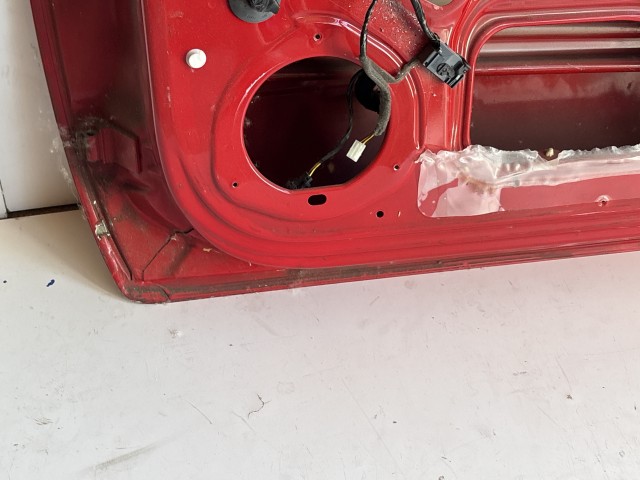 12715 Opel Zafira B Jobb első Ajtó Piros