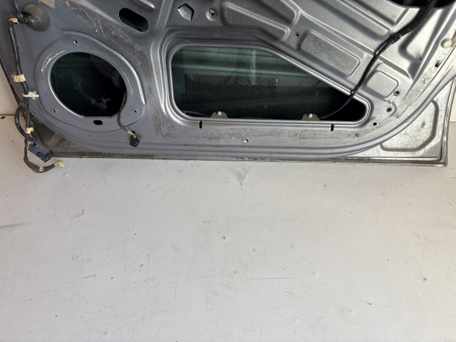 12716 Opel Zafira B Jobb első Ajtó Szürke Z163