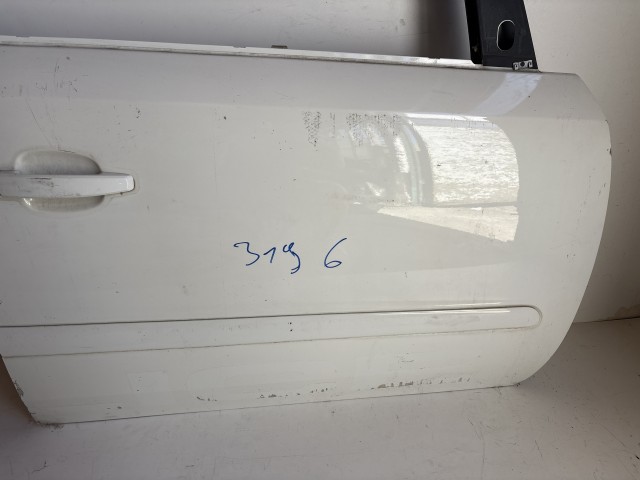 12714 Opel Zafira B Jobb első Ajtó Fehér y474