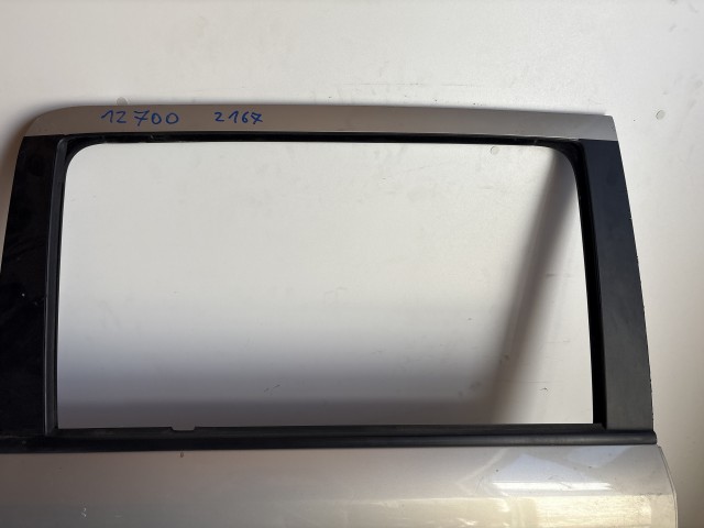 12700 Opel Zafira B Jobb hátsó Ajtó Panacotta Z167