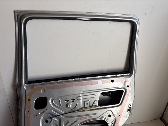 12725 Opel Zafira B Jobb hátsó Ajtó Szürke Z157