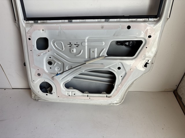 12727 Opel Zafira B Jobb hátsó Ajtó Fehér