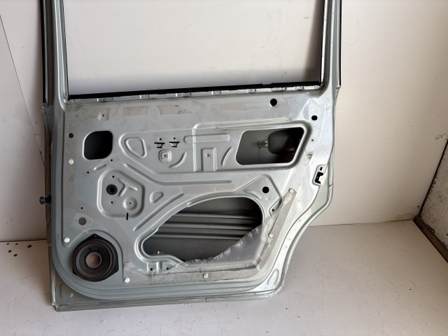 12724 Opel Zafira B Jobb hátsó Ajtó Szürke 