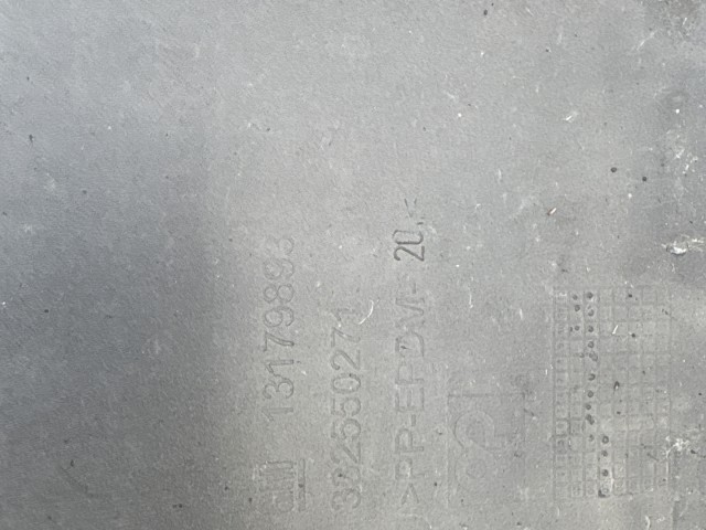 12737 Opel Corsa D Hátsó Lökhárító Fekete 3 ajtós