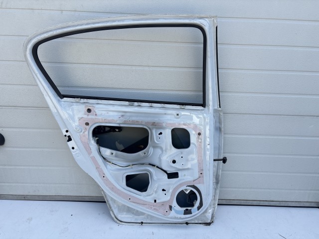 12756 Opel Corsa D  Bal hátsó Ajtó Fehér