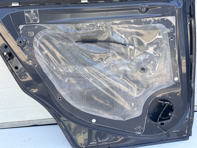 12753 Opel Corsa D Bal Ajtó Használt Fekete Z168