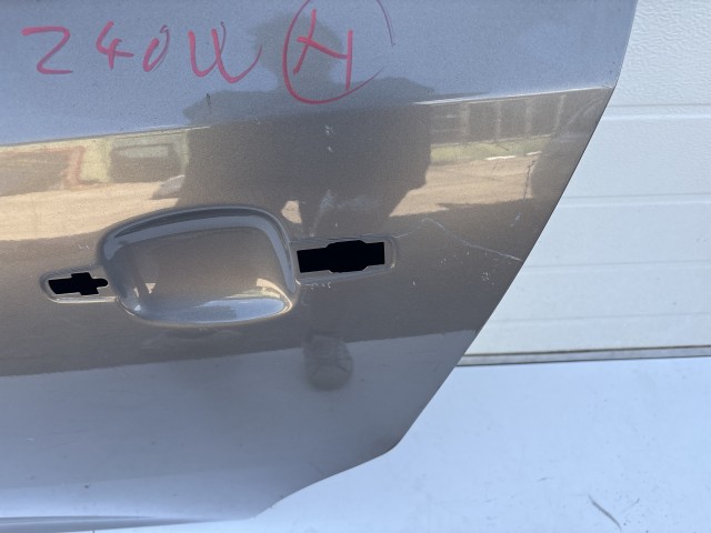 12751 Opel Corsa D Bal hátsó Ajtó Barna Z40w