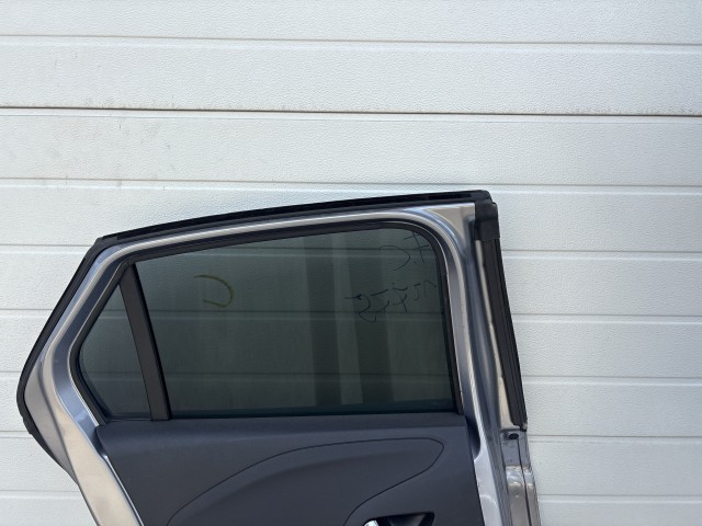 12775 Opel Corsa f 2020 Bal hátsó Ajtó Ezüst