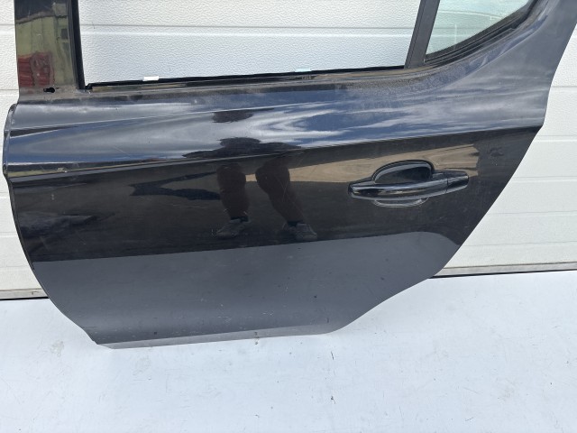 12764 Opel Corsa E Bal hátsó Ajtó Fekete Y22c