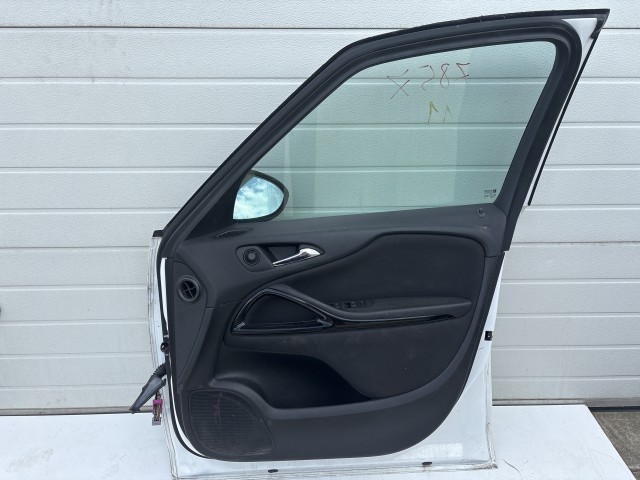 12769 Opel Zafira C Jobb első Ajtó Fehér y40r